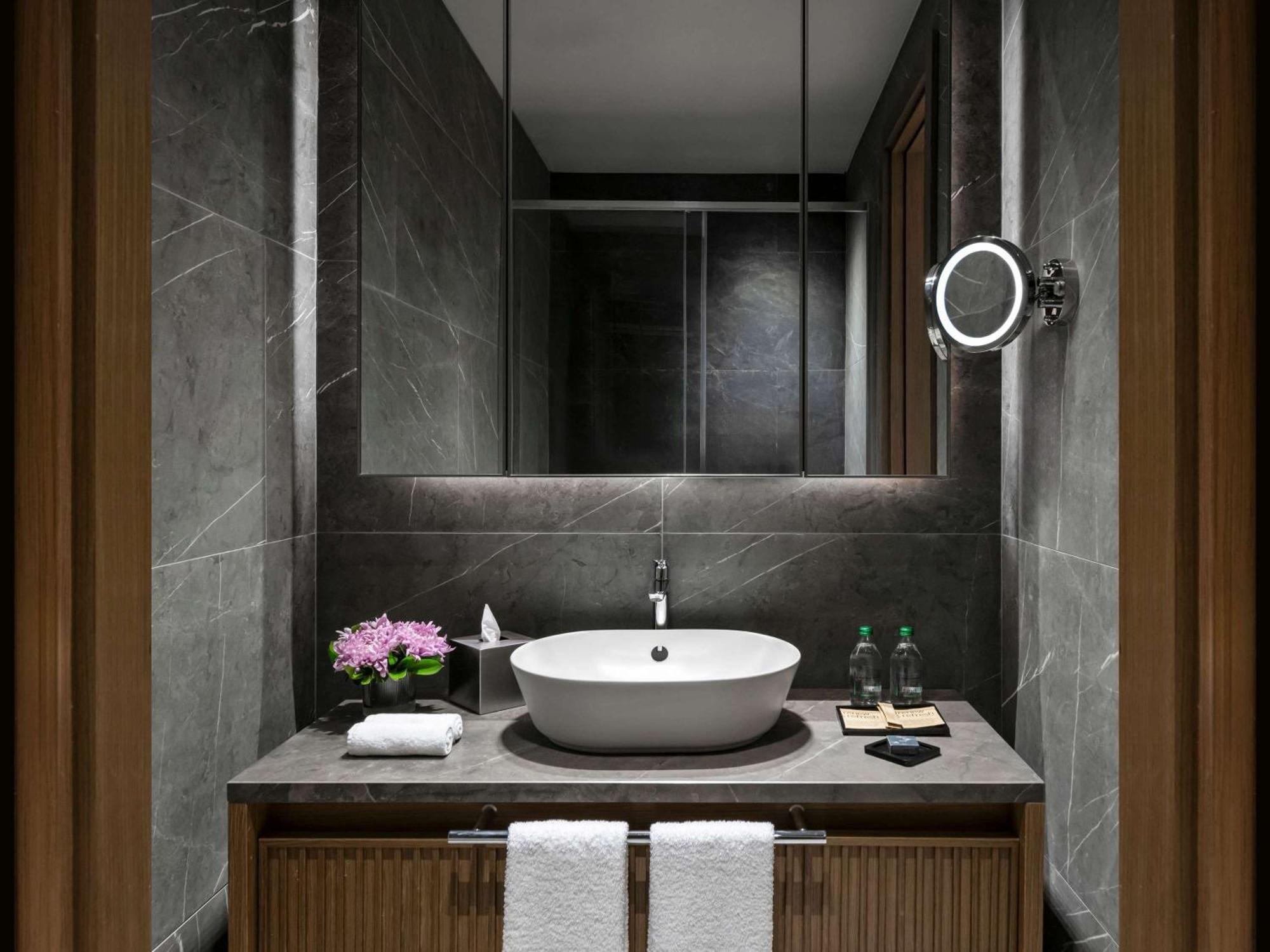 Otel Moevenpick Living Saklivadi İstanbul